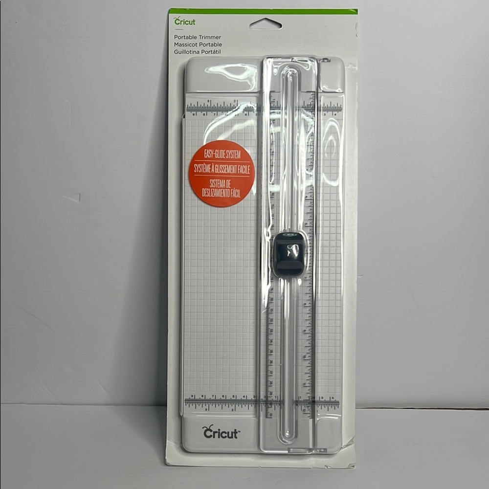 Cricut Portable Trimmer 12in